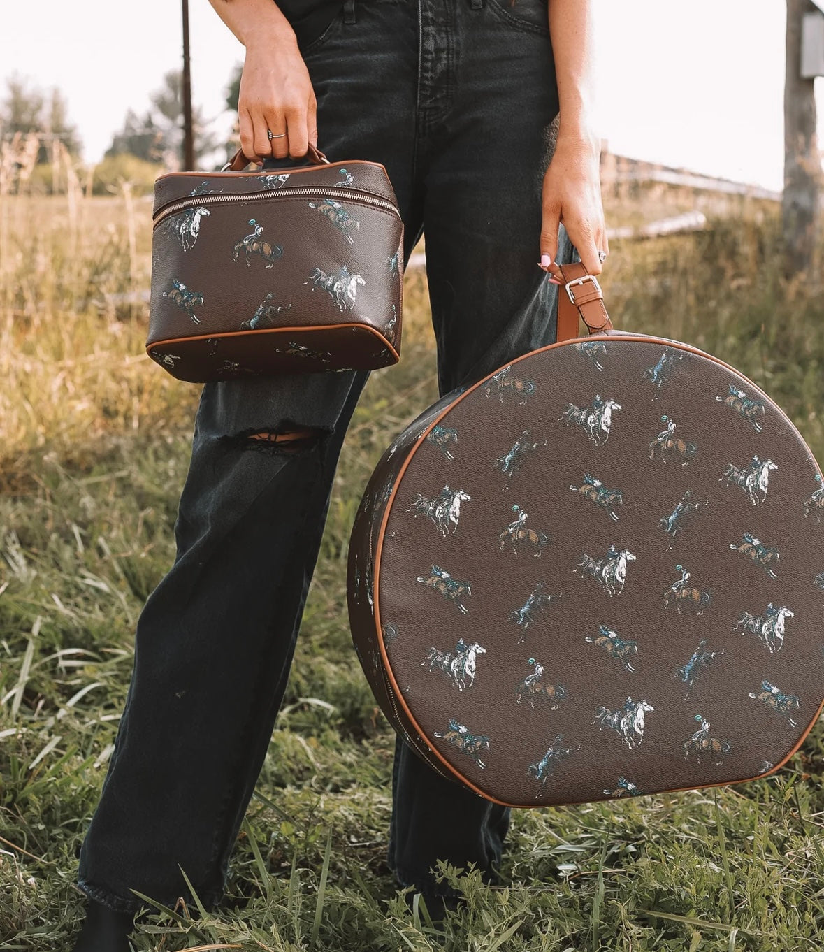 Bustin Broncs Hat Box Luggage